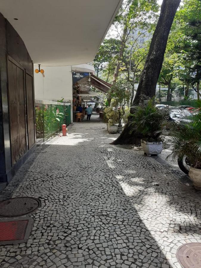 Copacabana Ampla Vista Mar Homestay