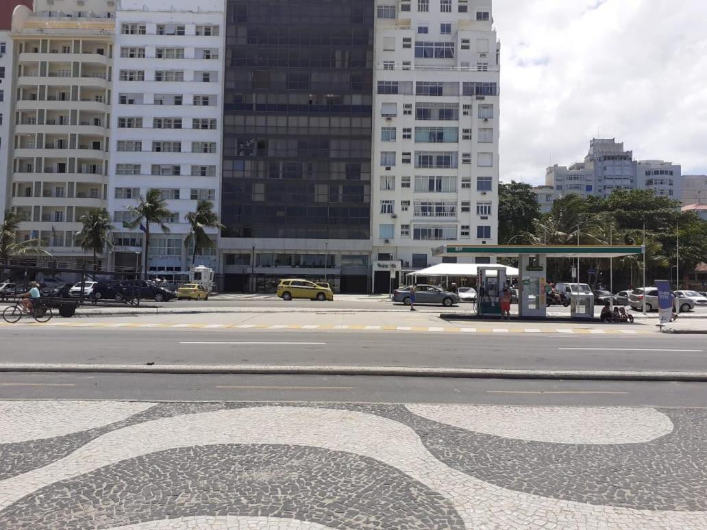 Copacabana Ampla Vista Mar Homestay